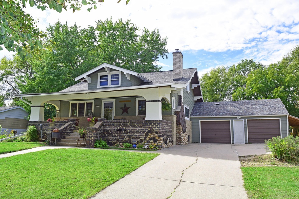127 S Greene Street, Boone 2