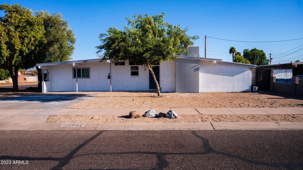3527 W Lawrence Ln, Phoenix, AZ 85051 - photo 1