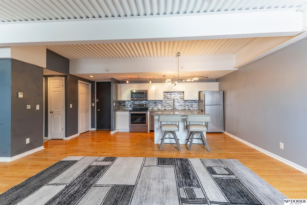 Park Plaza Condominiums unit 701, Omaha, NE 68131 - photo 1