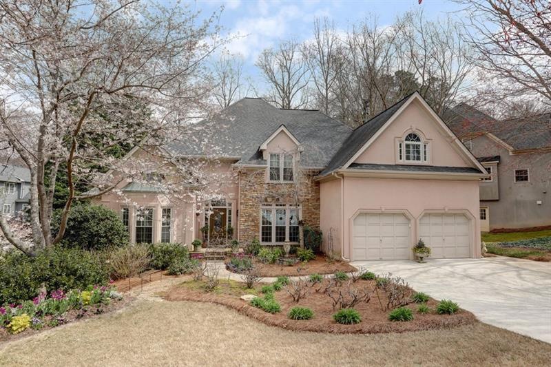 Well maintained home in newer side of desirable Vi