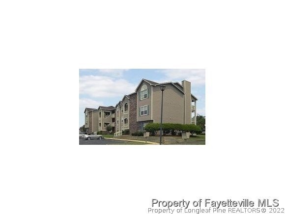 2700 Preston Woods Ln, Fayetteville, NC 28304 - photo 1