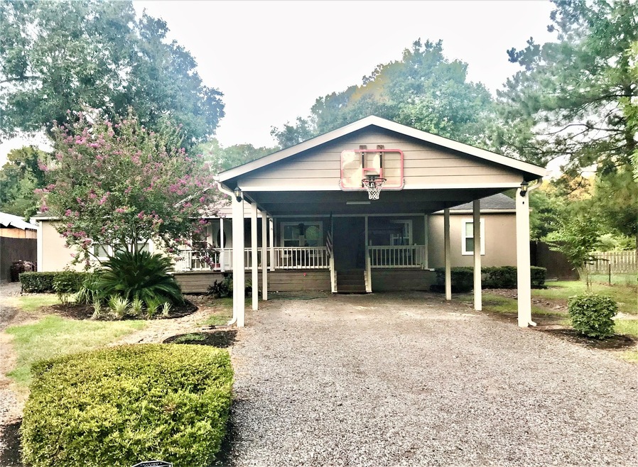 Pull through your private gated driveway to 18352 Deer Glen West, on some of the last remaining UNRESTRICTED property in a rapidly developing area with high $$ homes, construction & amenities filling in & around the area.