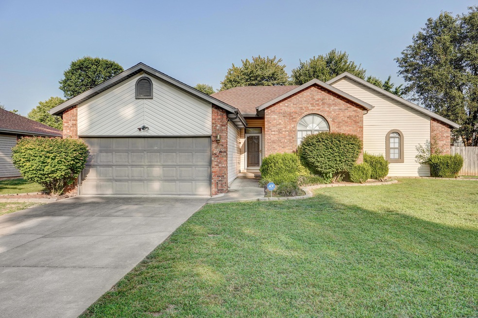 212 N Meadow-2