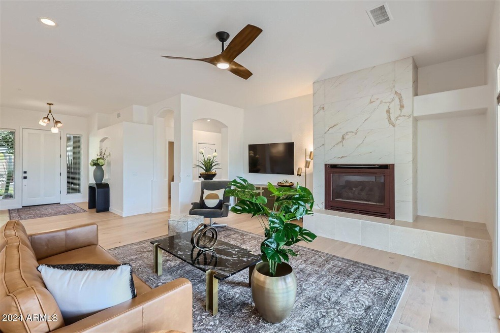 10460 E Acacia Dr, Scottsdale, AZ 85255 - photo 1