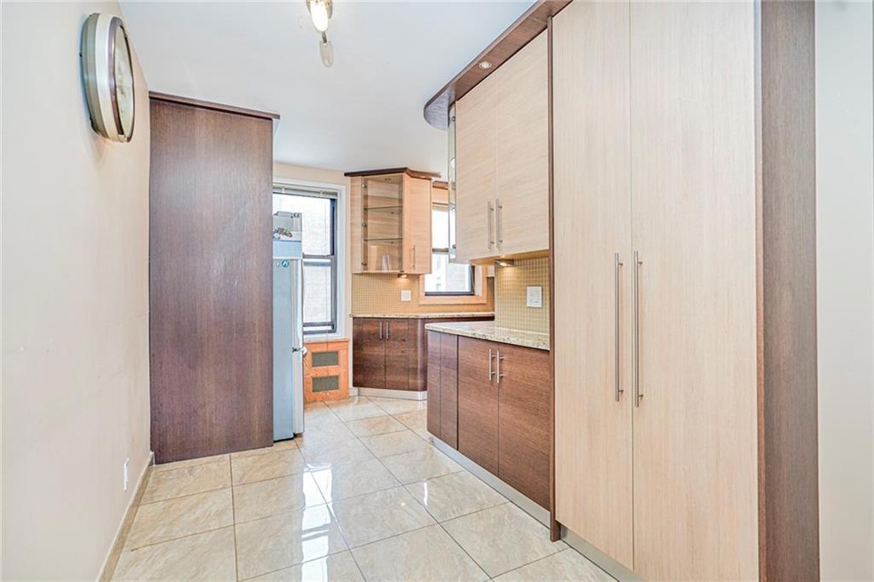 Atlantic Towers unit D9, Brooklyn, NY 11235 - photo 1