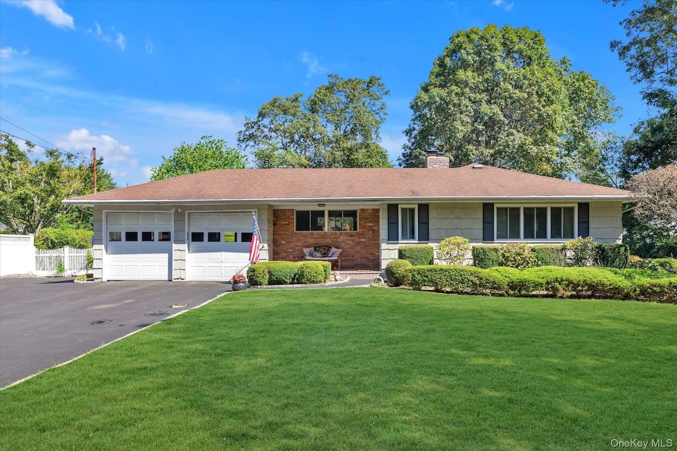 41 Villanova Ln, Dix Hills, NY 11746 - photo 1