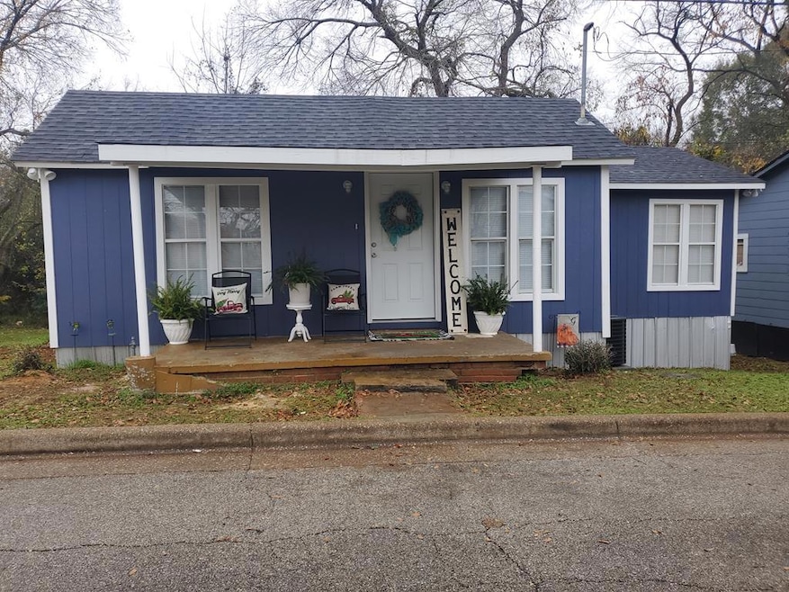 414 Sadler St, Nacogdoches, TX 75961 - photo 1