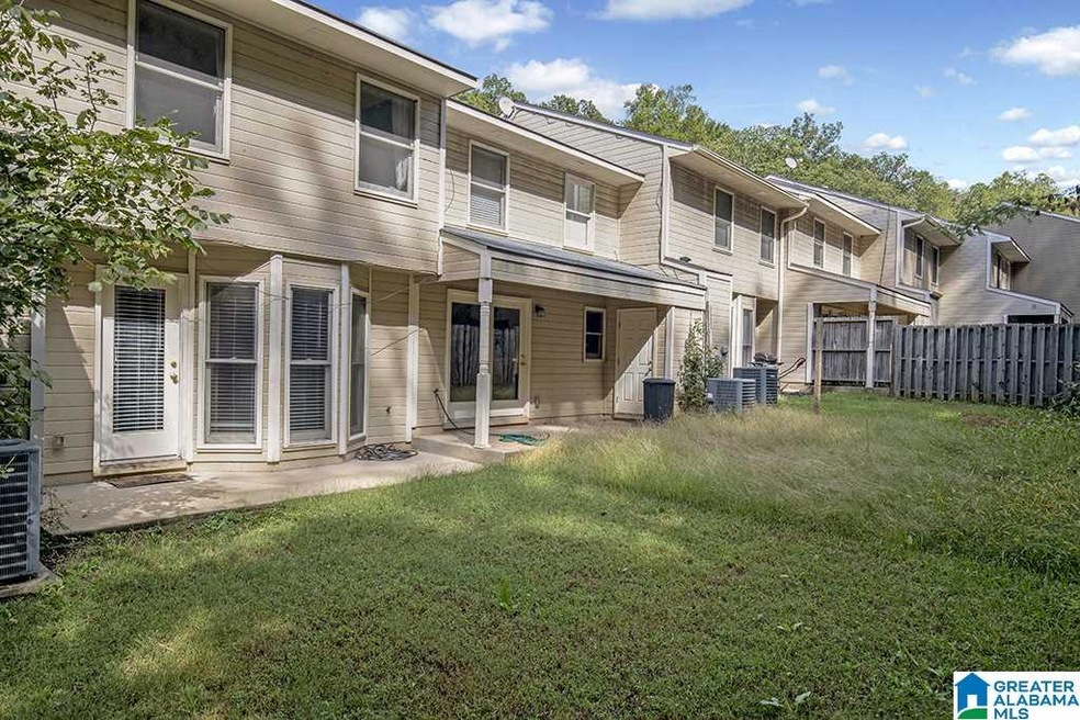 5249 Falling Creek Ln, Birmingham, AL 35235 - photo 1