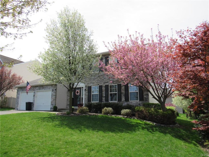 7186 Scenic View Dr, Macungie, PA 18062 - photo 1