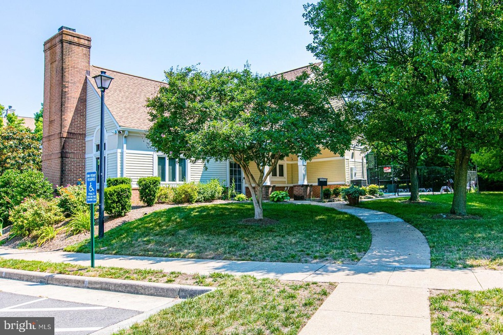 9232 Cardinal Forest Ln unit 9232B-, Lorton, VA 22079 - photo 1