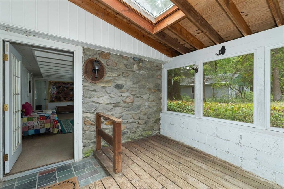 54 Deer Hill Rd, Rhinebeck, NY 12572 - photo 1