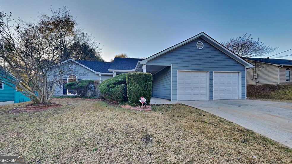 5757 Mistyview Dr, Rex, GA 30273 - photo 1