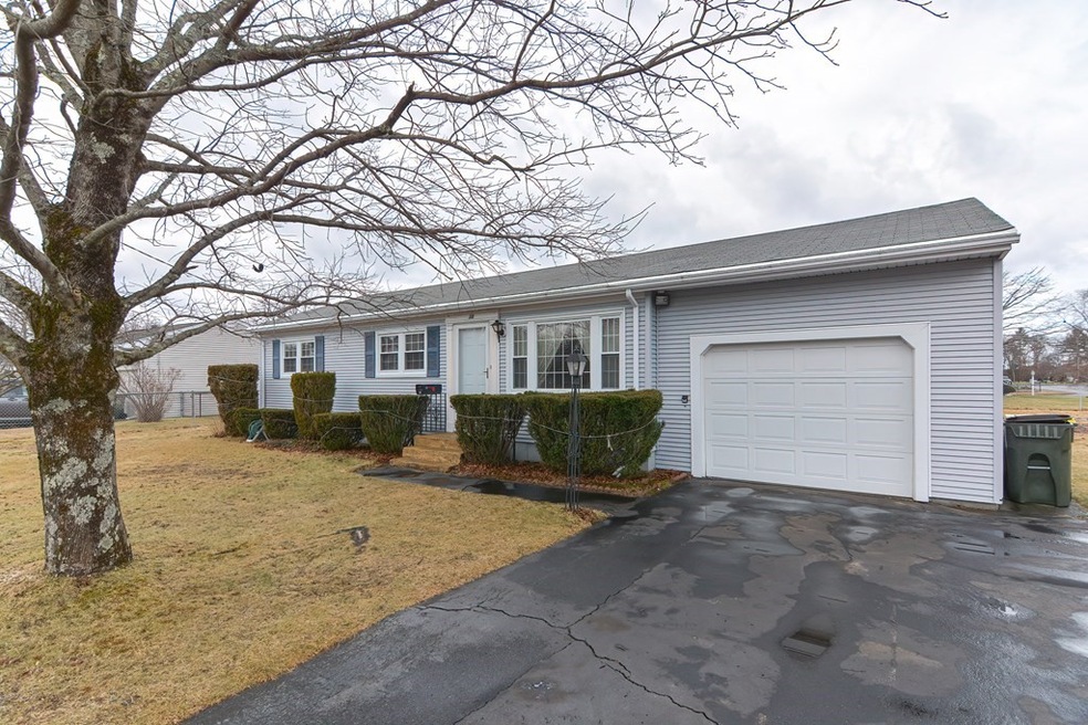 38 Lake St, Bellingham, MA 02019 - photo 1