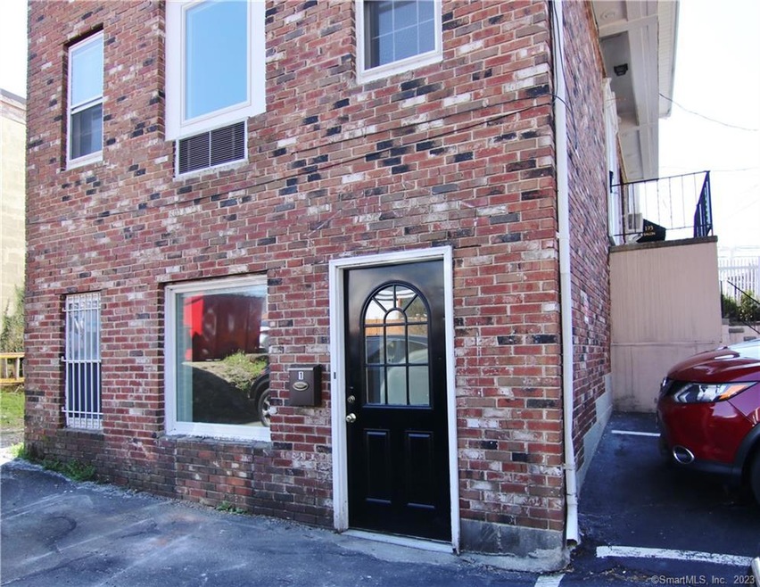 193 Westport Ave unit 1, Norwalk, CT 06851 - photo 1