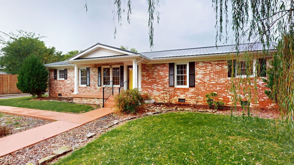 715 Poplar Bluff Rd E, Auburntown, TN 37016 - photo 1