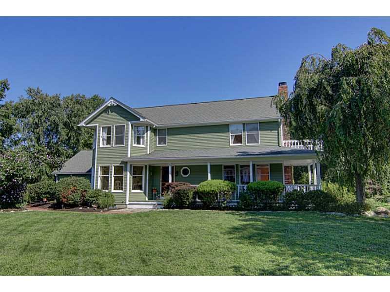 70 Crosswynds Dr, Saunderstown, RI 02874 - photo 1