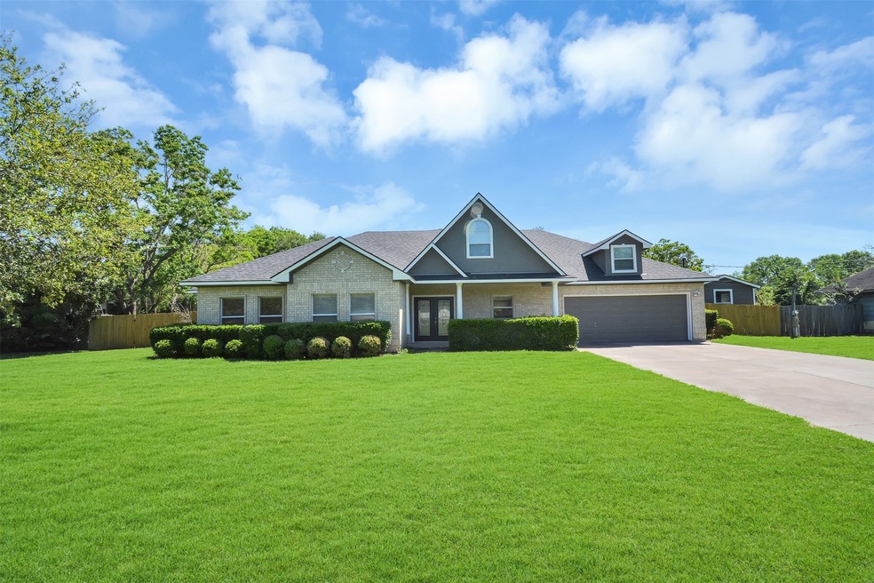 4011 County Road 833, Alvin, TX 77511 - photo 1