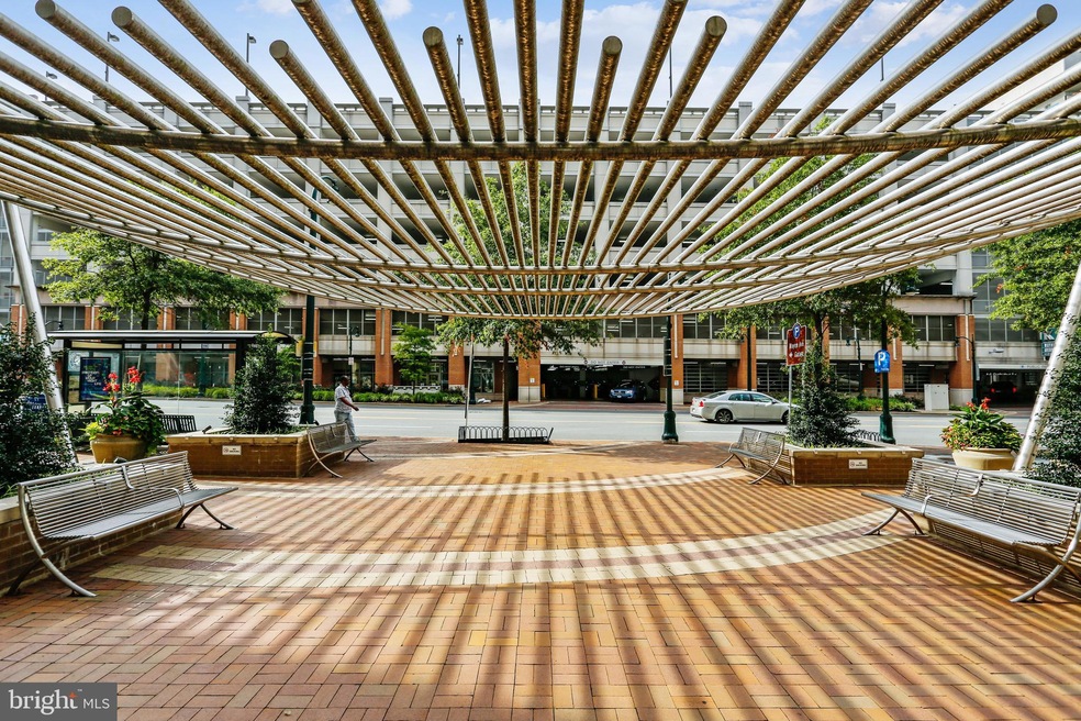 The Crescent unit 806, Silver Spring, MD 20910 - photo 1