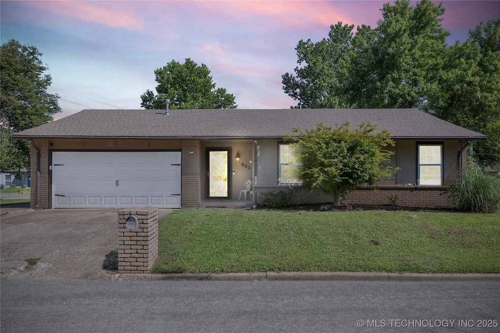 683 E Glenpool Blvd, Glenpool, OK 74033 - photo 1