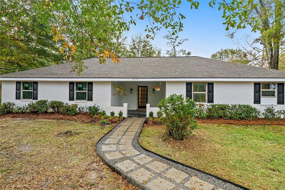 819 W 16th Ave, Covington, LA 70433 - photo 1