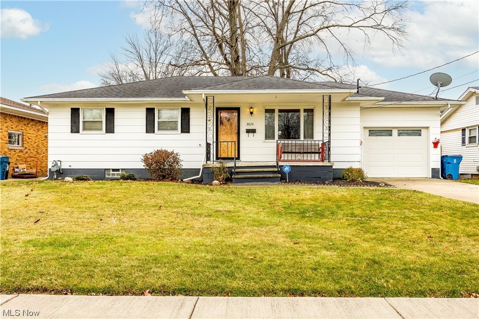 2024 E 37th St, Lorain, OH 44055 - photo 1