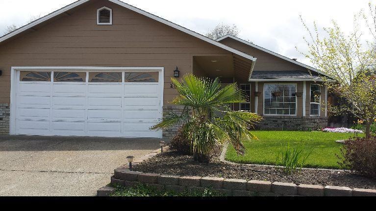 2676 Montara Dr, Medford, OR 97504 - photo 1