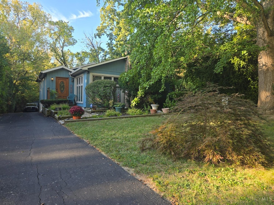 157 Bonham Rd, Cincinnati, OH 45215 - photo 1