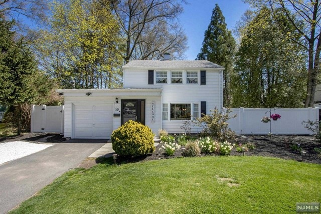 59 Stuart St, Waldwick, NJ 07463 - photo 1