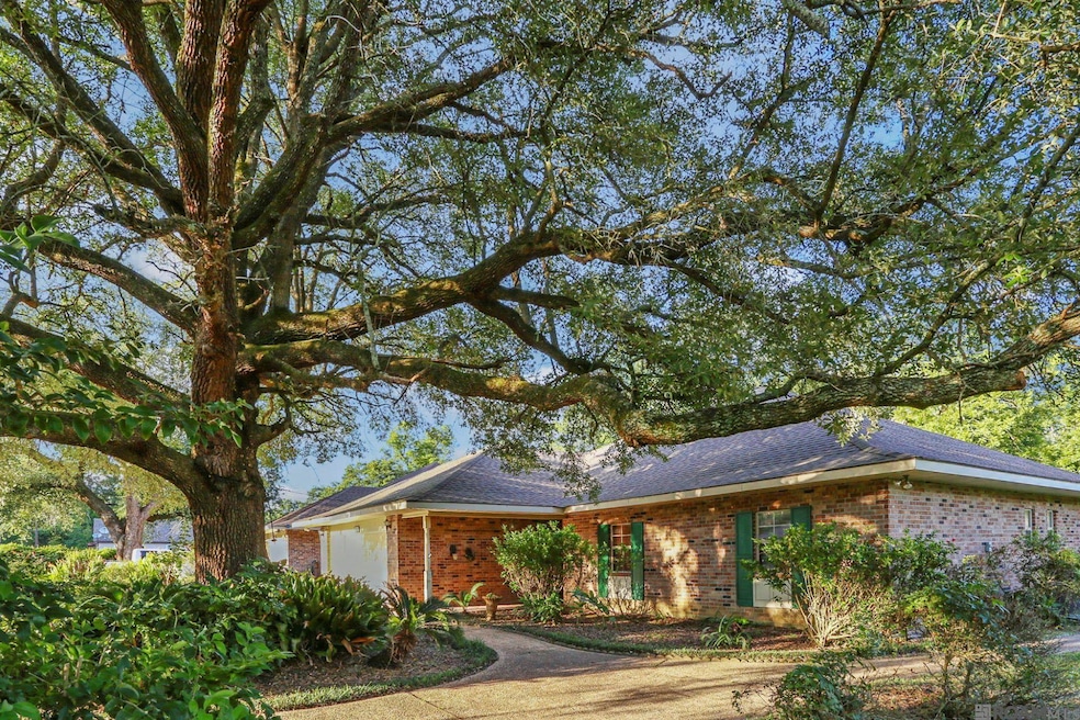 For Sale $289,000