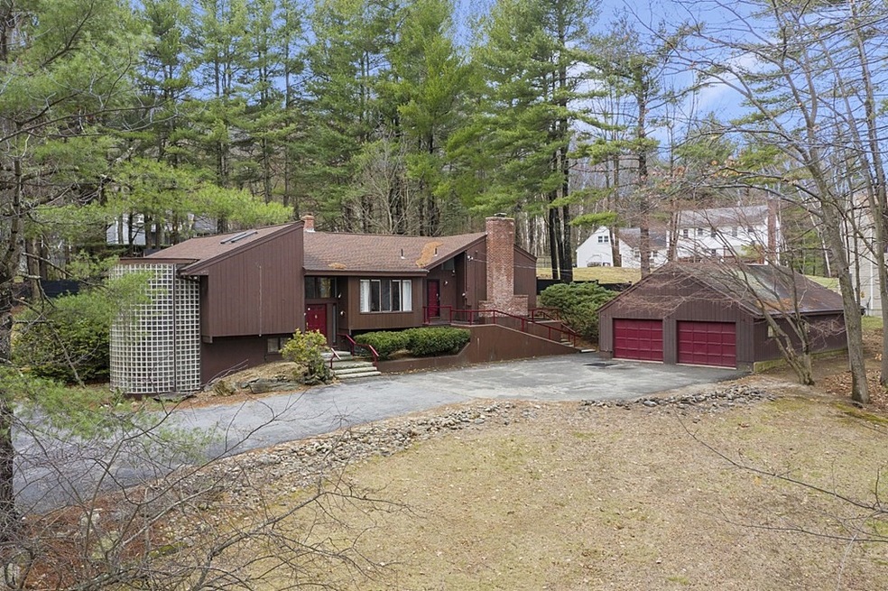 956 West St, Leominster, MA 01453 - photo 1