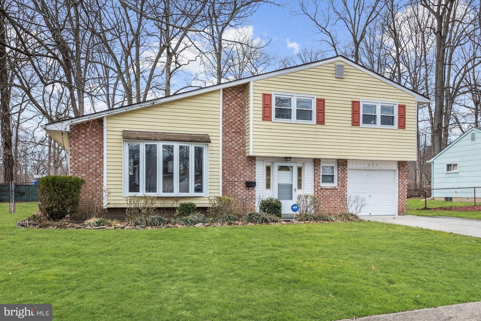 667 Pasadena Dr, Magnolia, NJ 08049 - photo 1