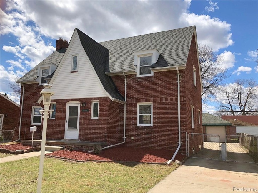 Excellent central Allen Park location ~ short walk