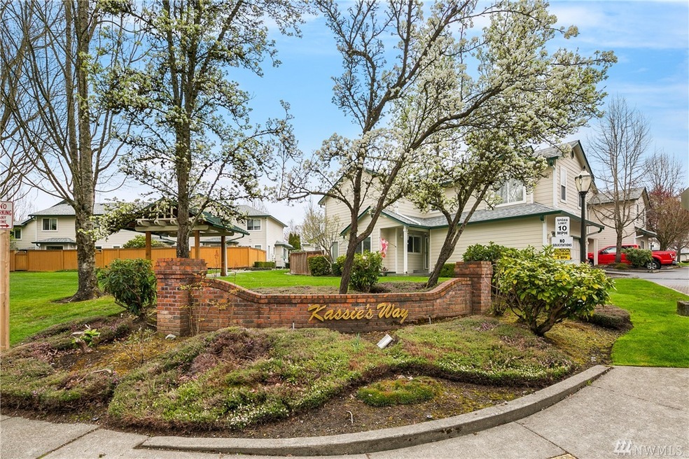 1131 115th St SW unit L3, Everett, WA 98204 - photo 1