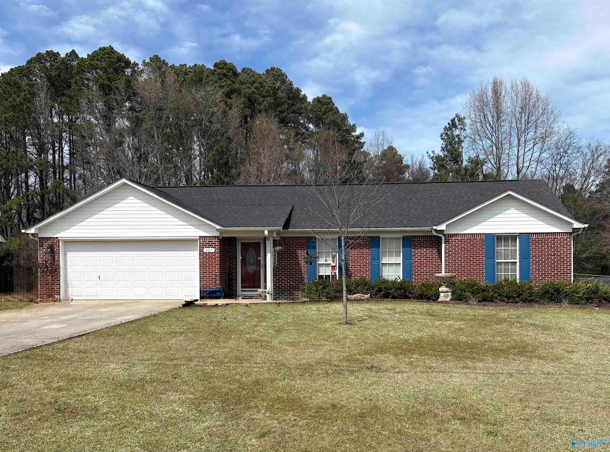 207 Brook Wind Dr, Hazel Green, AL 35750 - photo 1