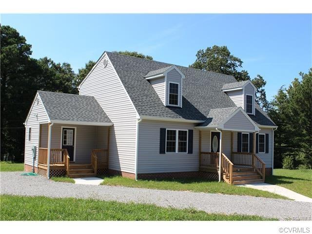 Gorgeous 4 Bedroom, 2.5 Bath, Extra Large Great Ro