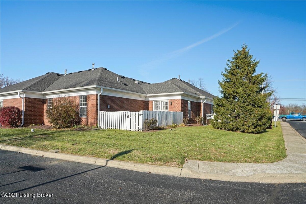 8323 Juanita Goins Ct, Louisville, KY 40228 - photo 1