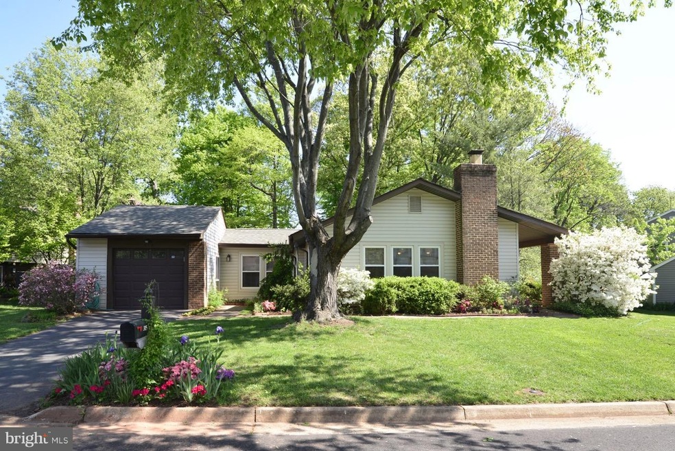 315 Avondale Dr, Sterling, VA 20164 - photo 1