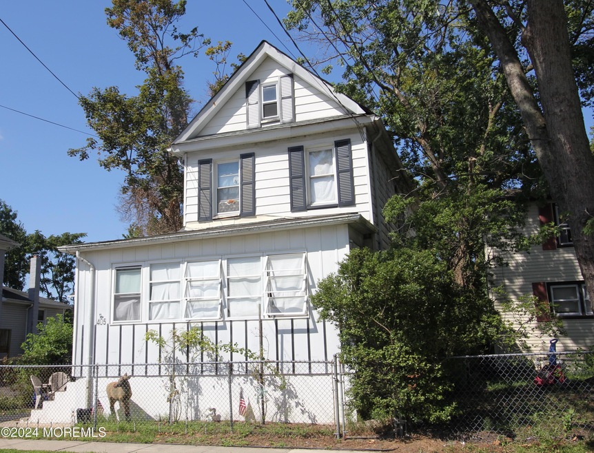 405 Myrtle - 1