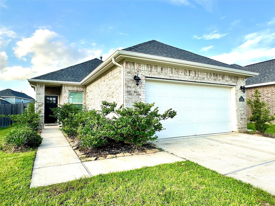 Enjoy Fulshear living in this beautiful 1 story ho