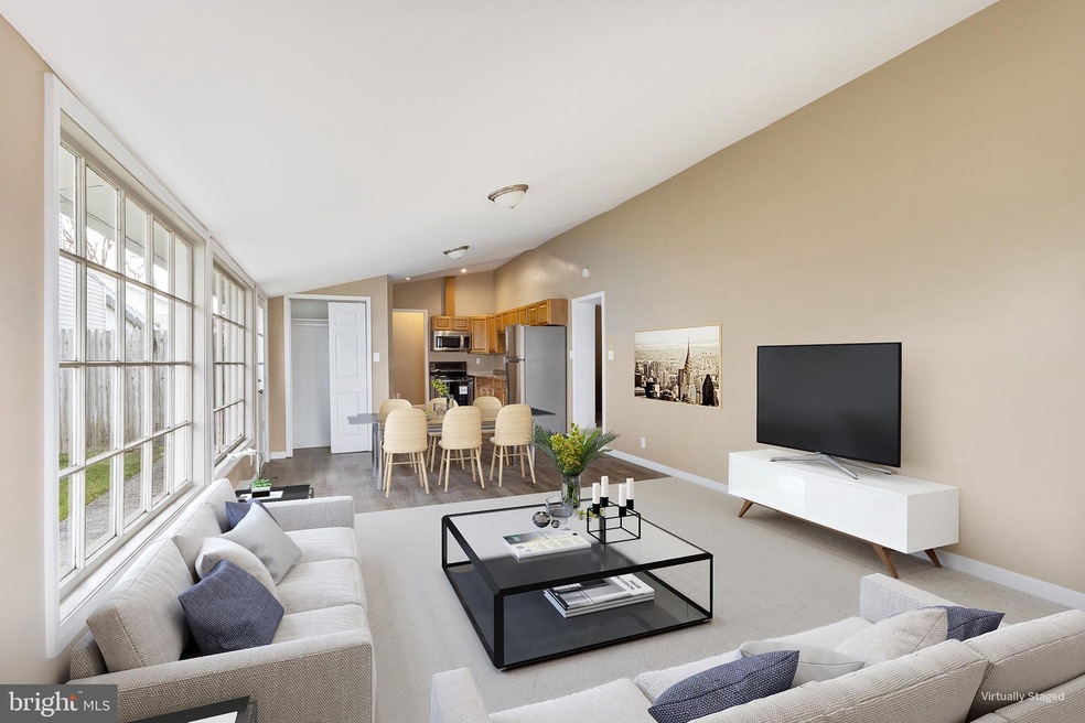 3019 S 2nd St, Whitehall, PA 18052 - photo 1