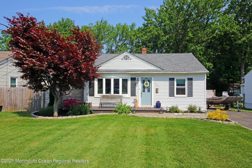 282 W Prospect Ave, Keyport, NJ 07735 - photo 1