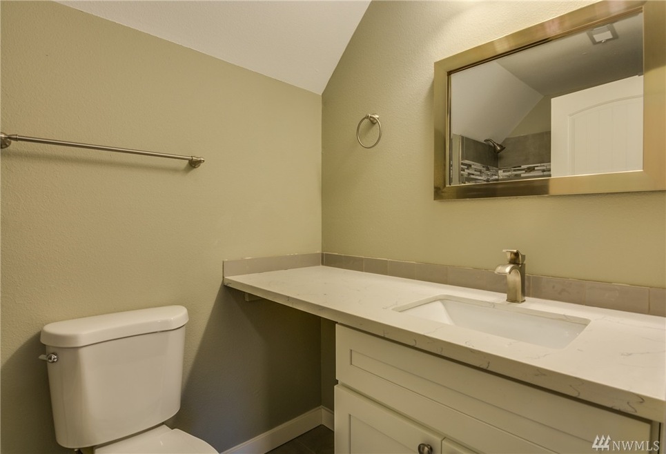 304 Leber St NE, Orting, WA 98360 - photo 1