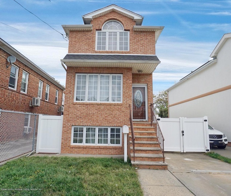 311 Norway Ave, Staten Island, NY 10305 - photo 1