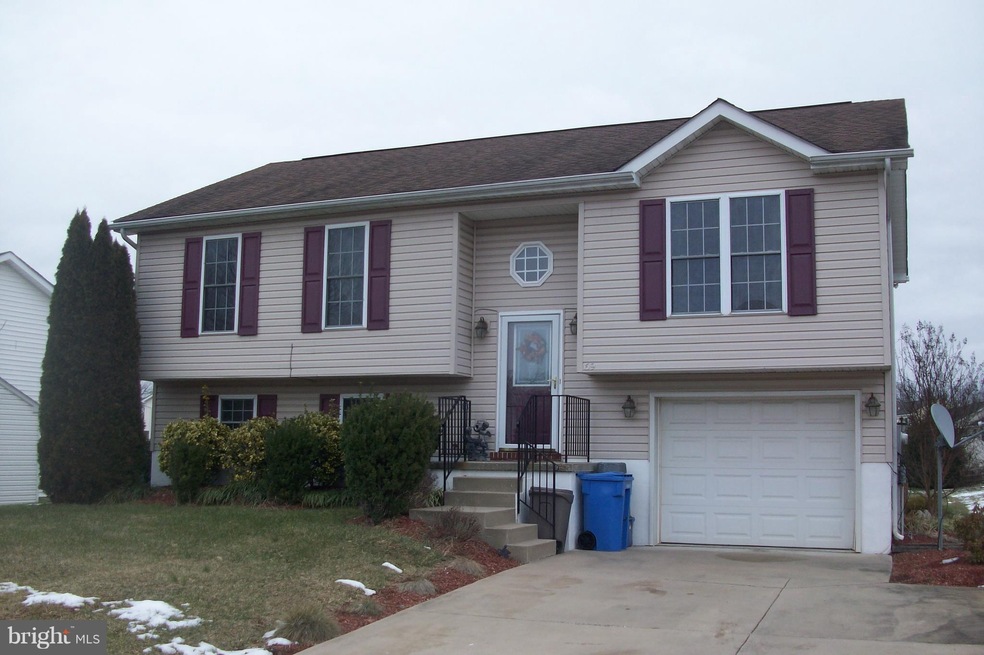 69 Fairground Ave, Taneytown, MD 21787 - photo 1