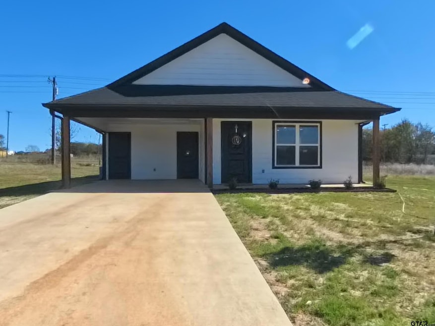 For Rent $1,525/month