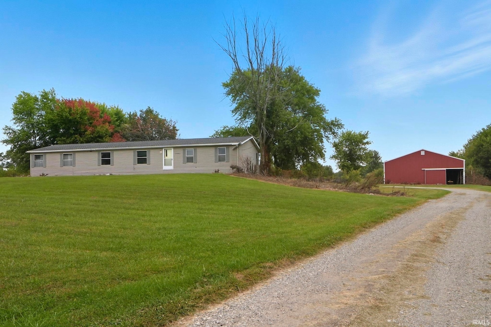 2890 S 400 E, Pierceton, IN 46562 - photo 1