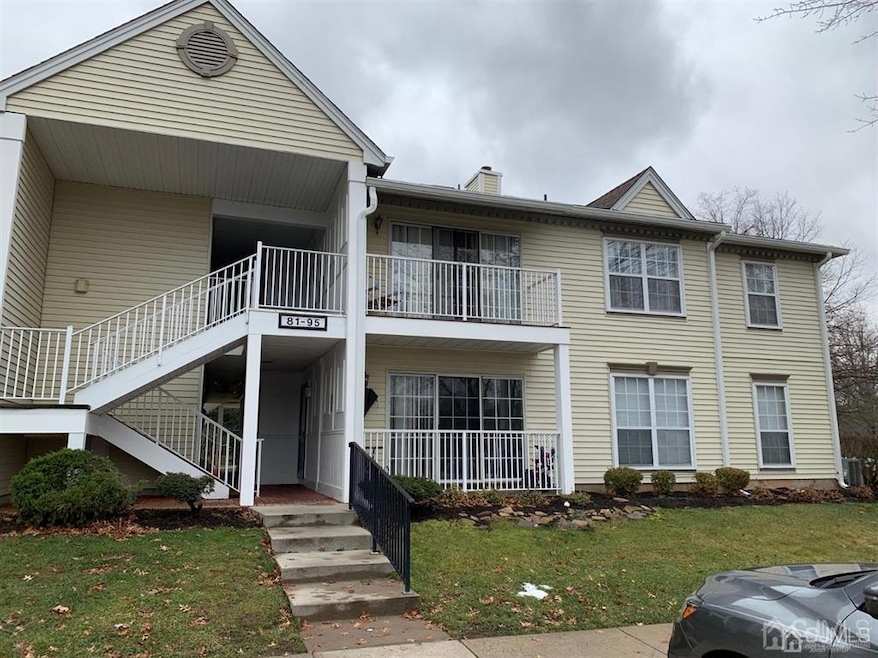 93 Caitlin Ct unit E2, Franklin Park, NJ 08823 - photo 1