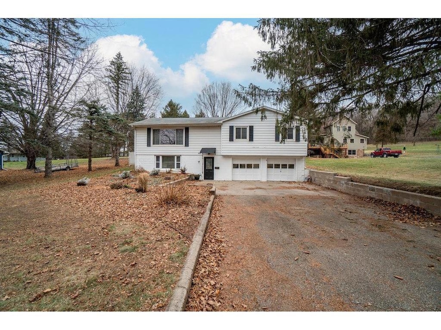 418 Drier St, Durand, WI 54736 - photo 1