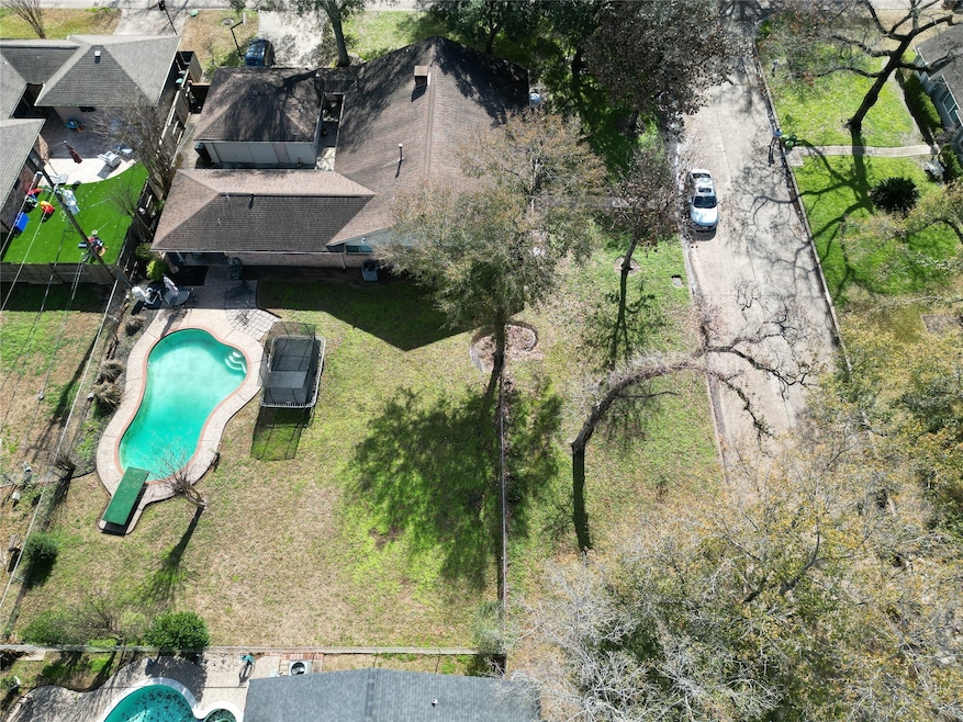 4406 Lavell Dr, Houston, TX 77018 - photo 1