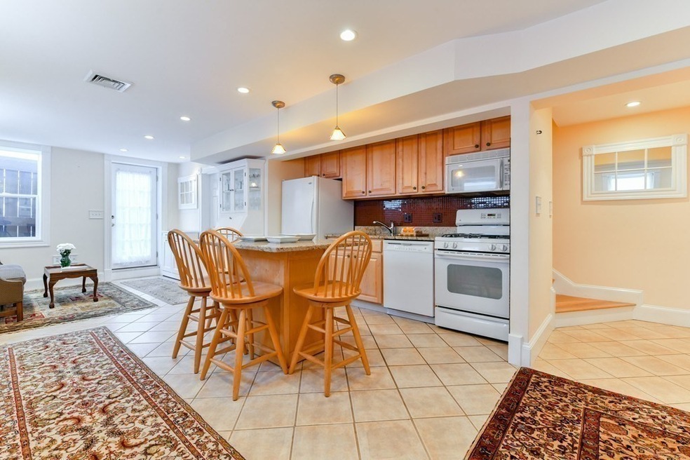 501 E 7th St unit 1, Boston, MA 02127 - photo 1